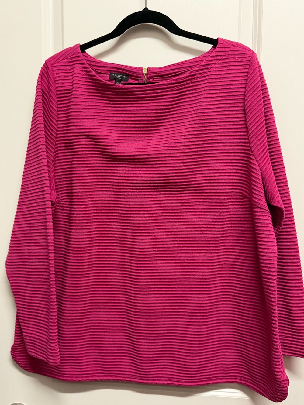 ✨ Pick 3 for $15 ✨ Talbots Ribbed Long Sleeve Boatneck Top - Fuchsia